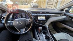 تۆیۆتا کامری